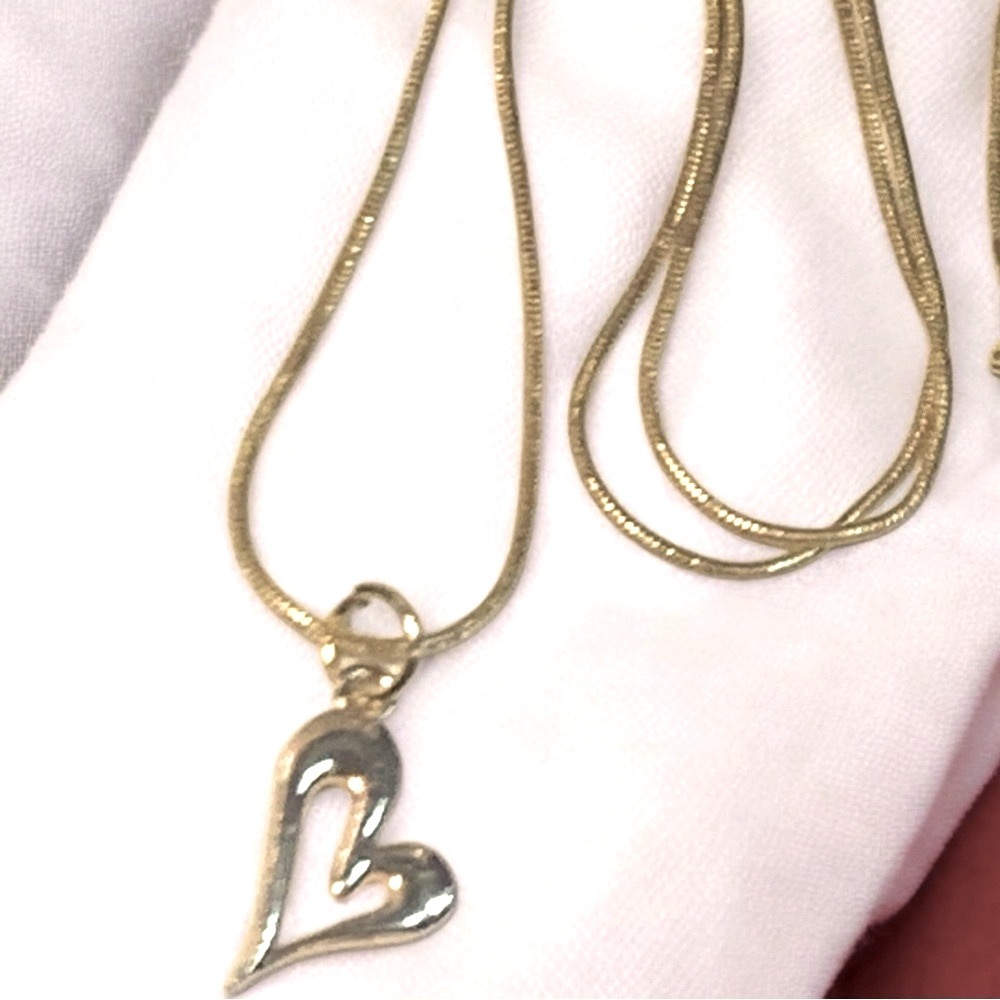 A Heart Pendant Gold Tone Necklace & Lobster Clasp on Snake Chain Valentine
